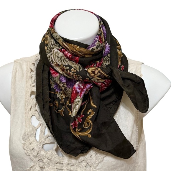 Vintage  floral silk rolled edge scarf bag accessory head scarf hijab babushka - Picture 4 of 4